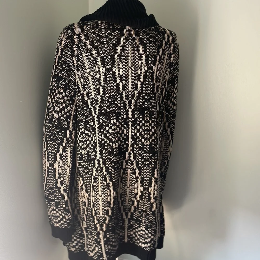 Talbots Black and Cream Chunk Knit Open Front Cardigan - Size Large